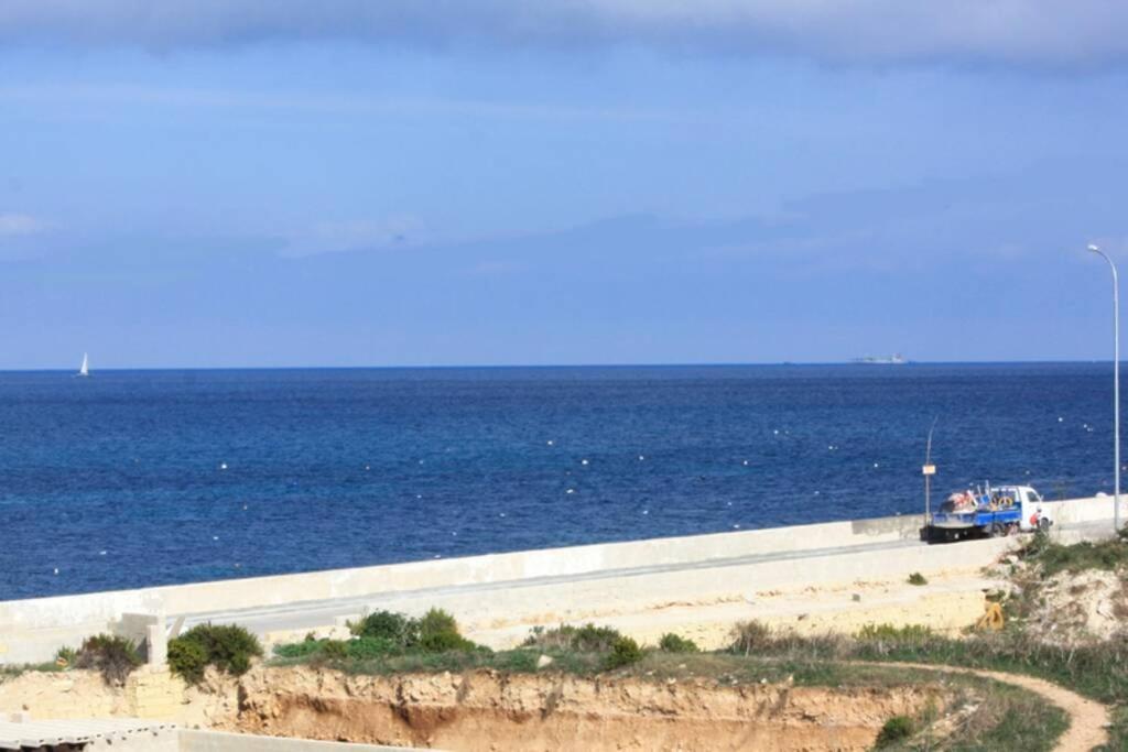 Fiesta Apartment Seaview Mellieħa Extérieur photo