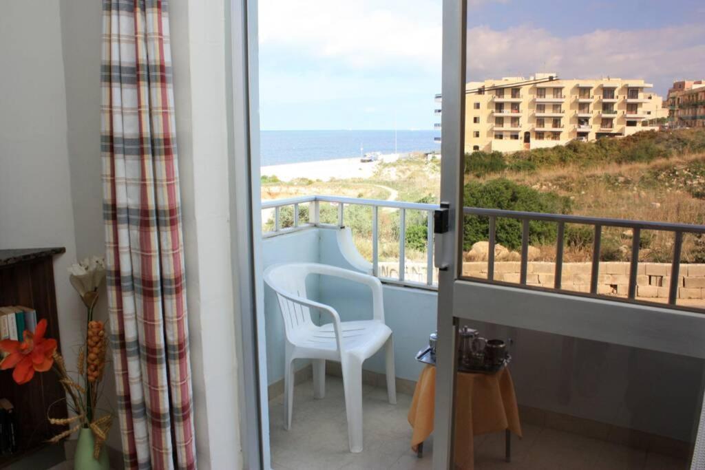 Fiesta Apartment Seaview Mellieħa Extérieur photo